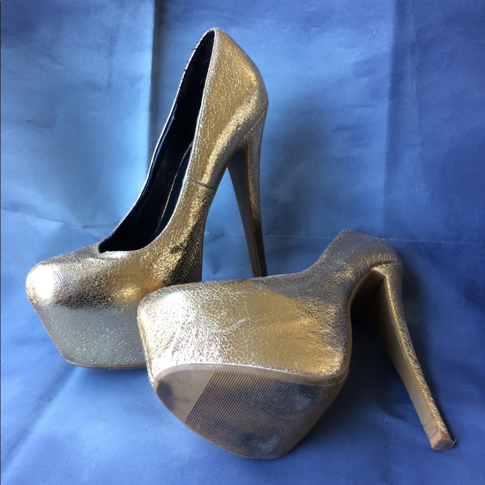 Platform Pumps - Picture 3 of 8